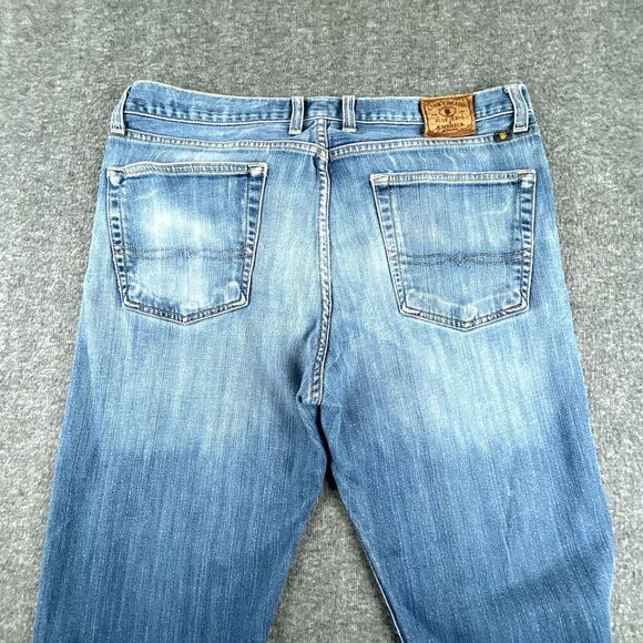 Lucky Brand 329 Classic Straight Jeans Mens 36X34 Blue Stretch Denim Light Wash - Picture 2 of 9